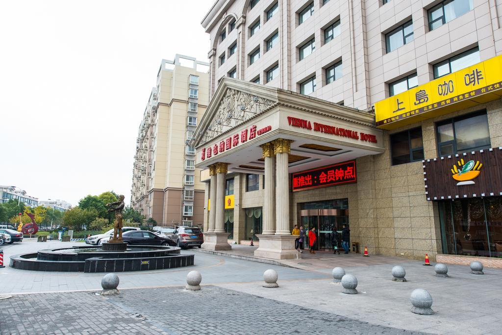 Vienna International Hotel - Expo Branch Шанхай Екстериор снимка