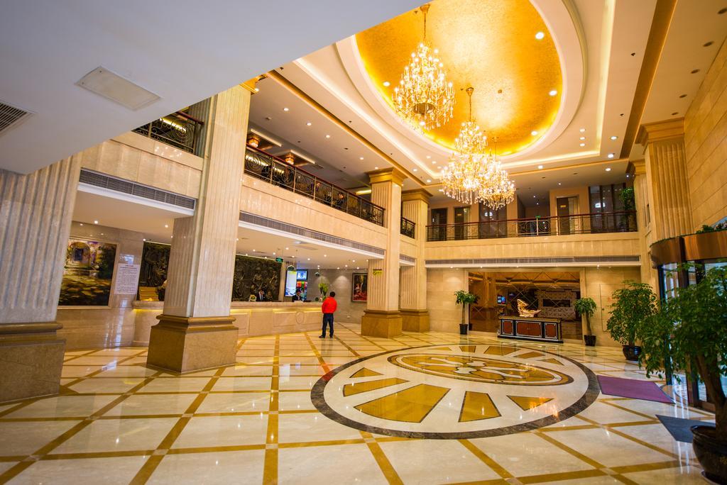Vienna International Hotel - Expo Branch Шанхай Екстериор снимка