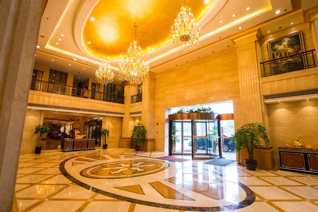 Vienna International Hotel - Expo Branch Шанхай Екстериор снимка