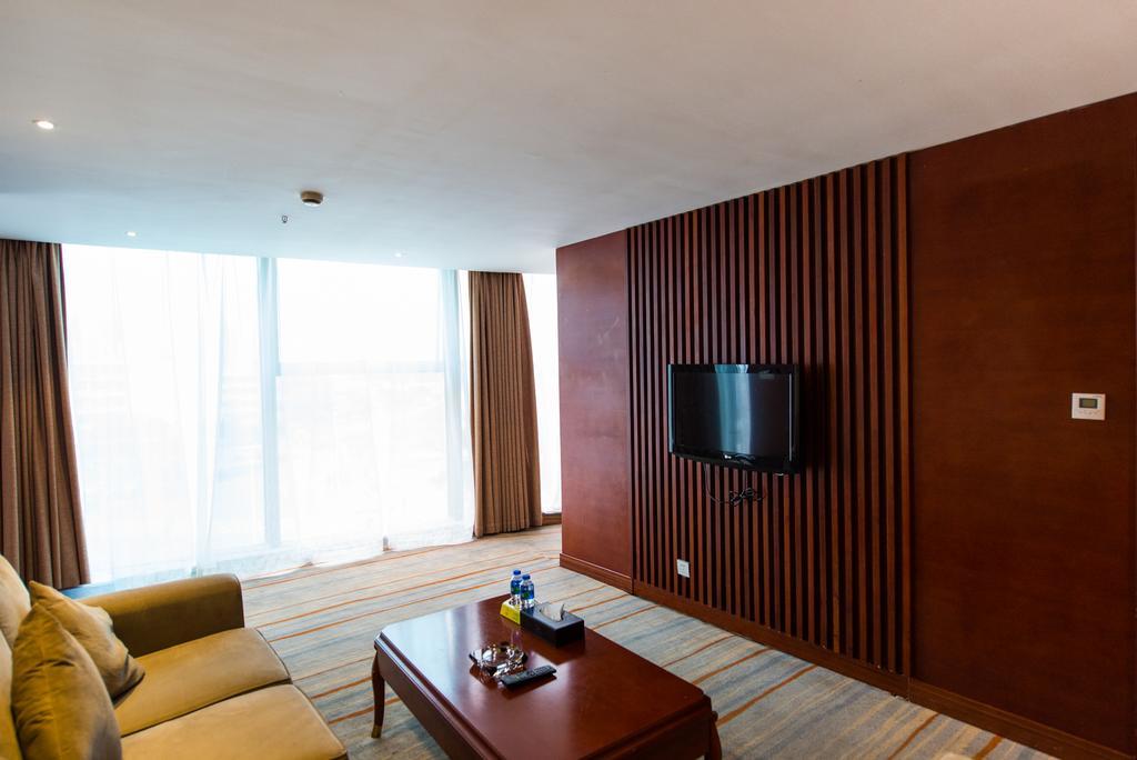 Vienna International Hotel - Expo Branch Шанхай Екстериор снимка