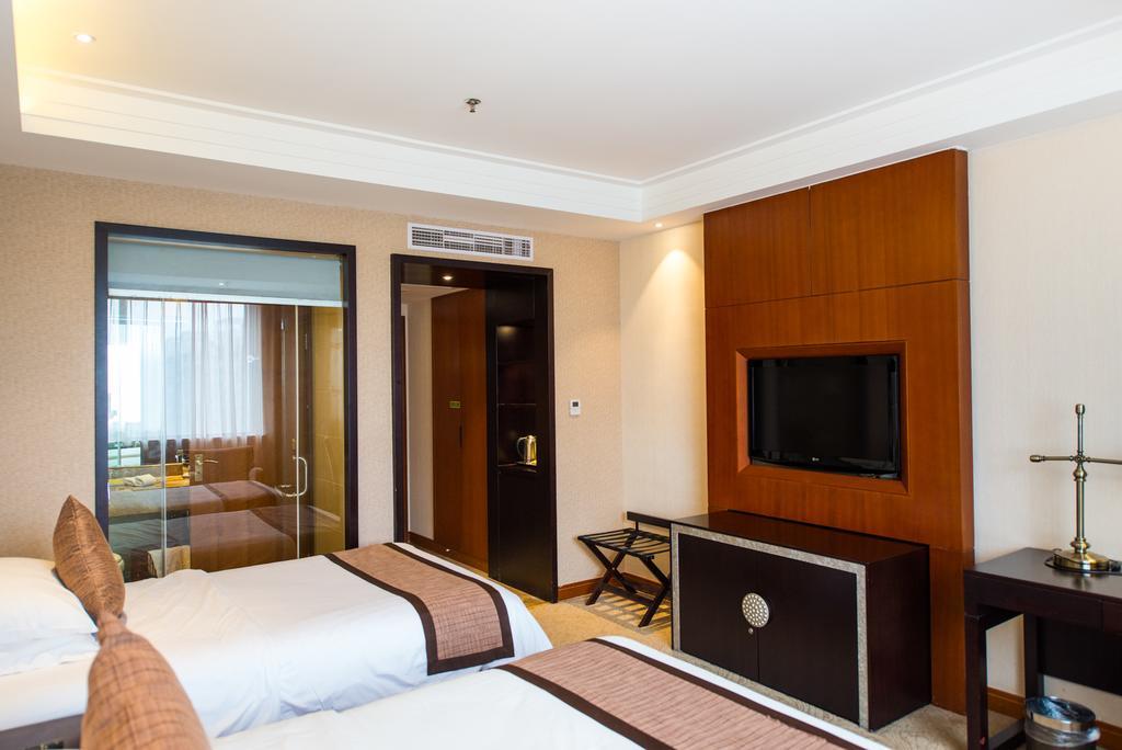Vienna International Hotel - Expo Branch Шанхай Екстериор снимка