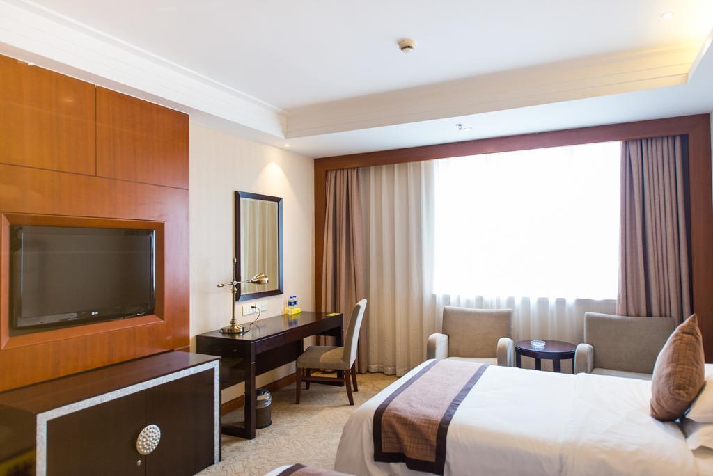 Vienna International Hotel - Expo Branch Шанхай Екстериор снимка