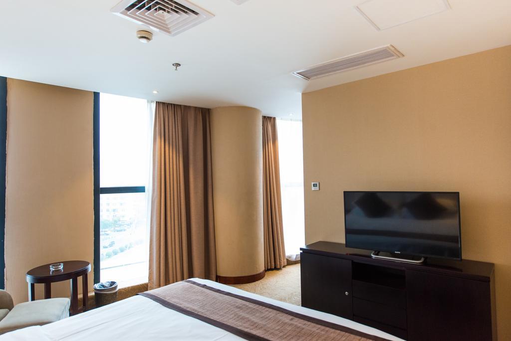 Vienna International Hotel - Expo Branch Шанхай Екстериор снимка