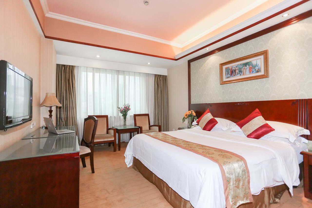 Vienna International Hotel - Expo Branch Шанхай Екстериор снимка