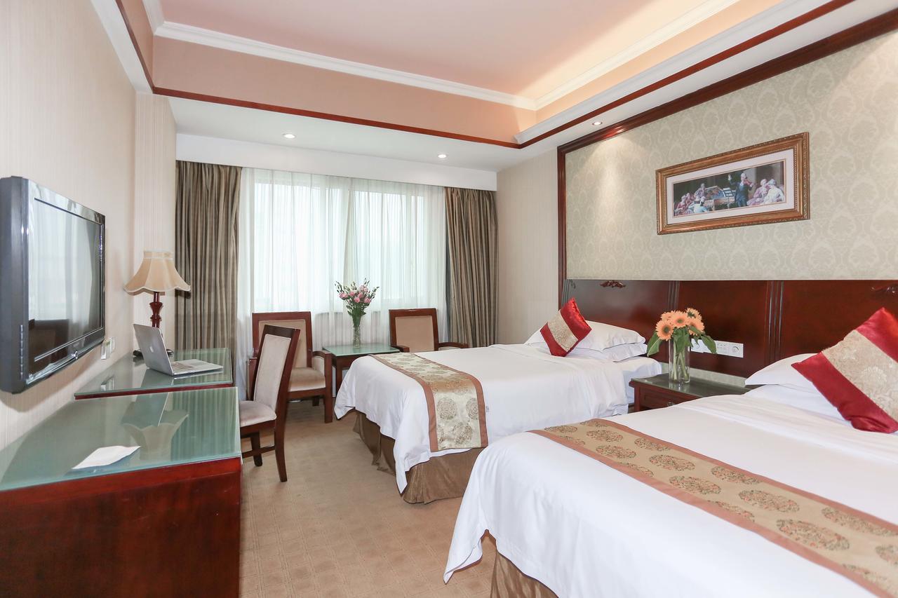 Vienna International Hotel - Expo Branch Шанхай Екстериор снимка