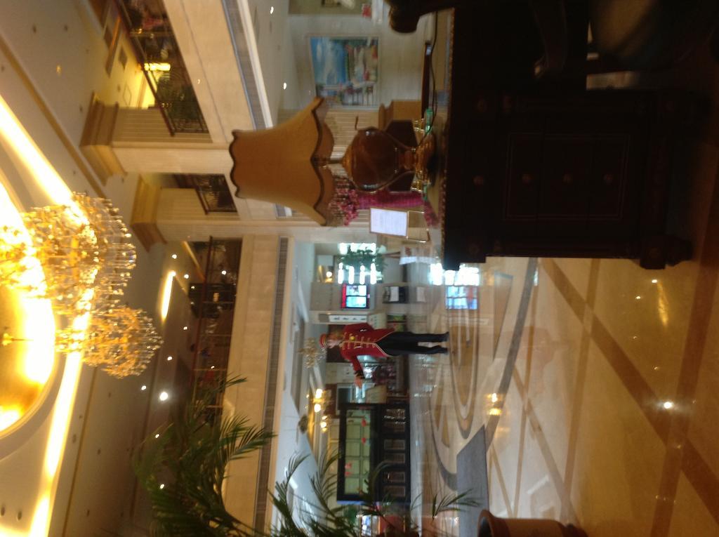 Vienna International Hotel - Expo Branch Шанхай Екстериор снимка
