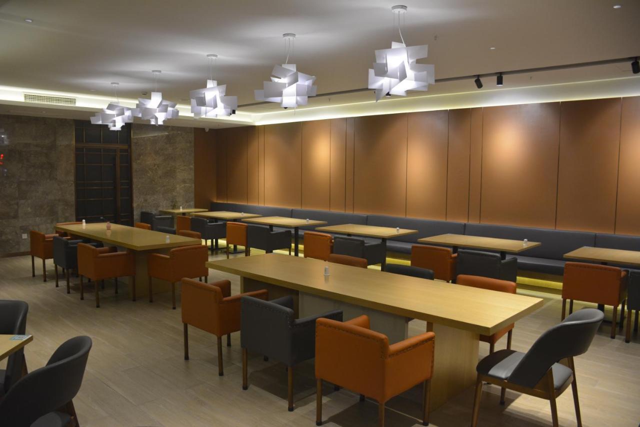 Vienna International Hotel - Expo Branch Шанхай Екстериор снимка
